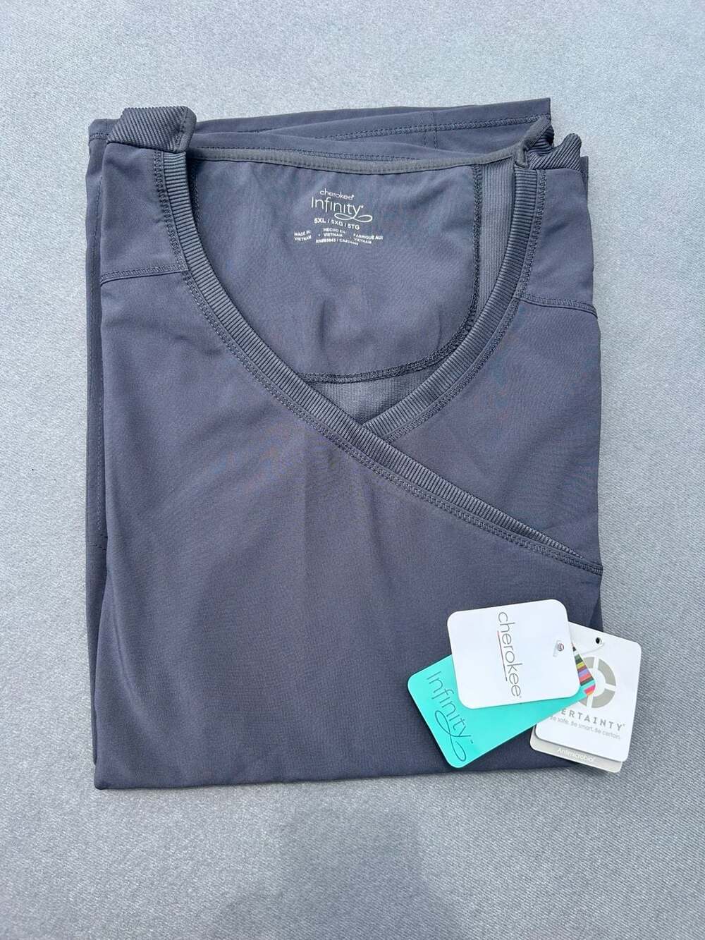 Cherokee Infinity Women's V-Neck Scrub Top 5XL Pewter - Picture 1 of 5